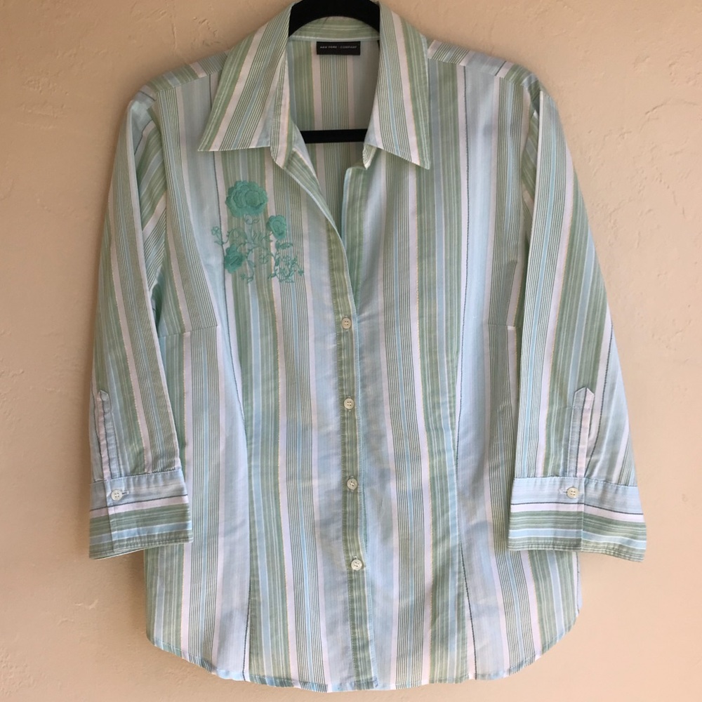 NY&Co Green Floral Embroidered Blouse